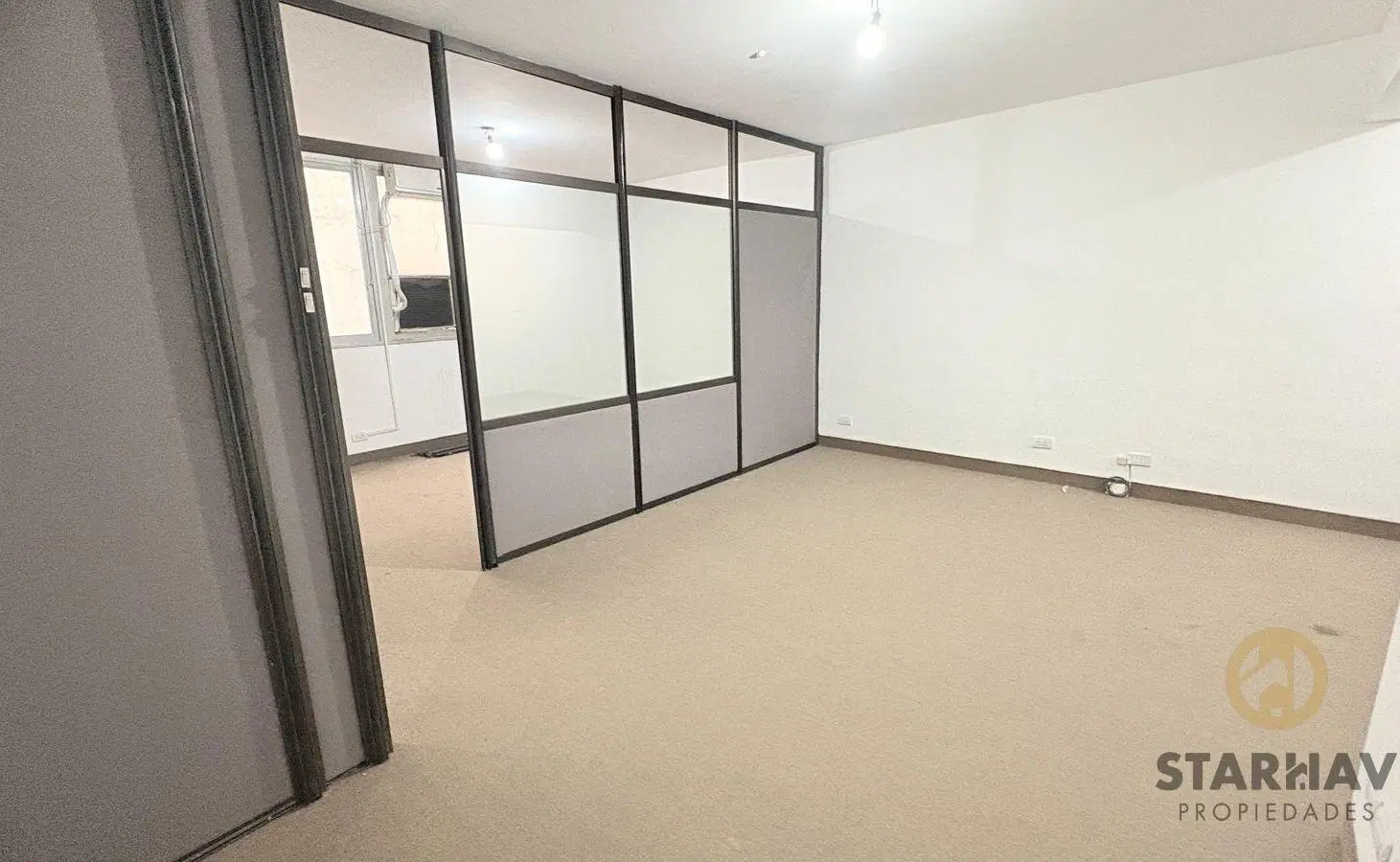Oficina en venta - 46 M2 - Con Recepción - Edificio Con Portería 3