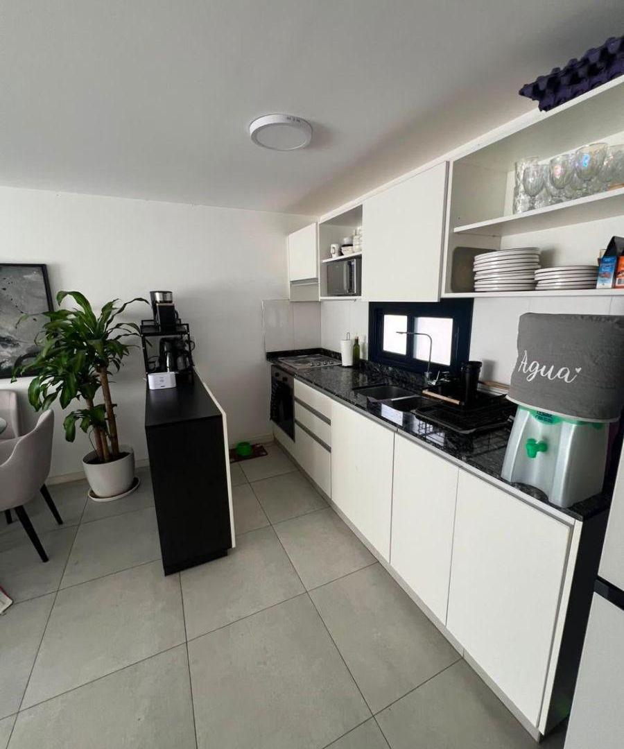 Foto de ALQUILER | EXCLUSIVO DÚPLEX 3 AMBIENTES CON COCHERA FIJA CUBIERTA Y, imagen 2