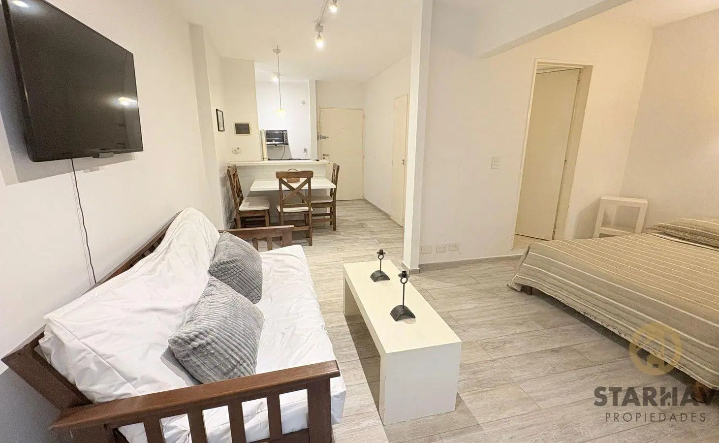 Alquiler – Monoambiente amoblado en la Zona Más Exclusiva de Retiro – Suipacha y Arroyo 5