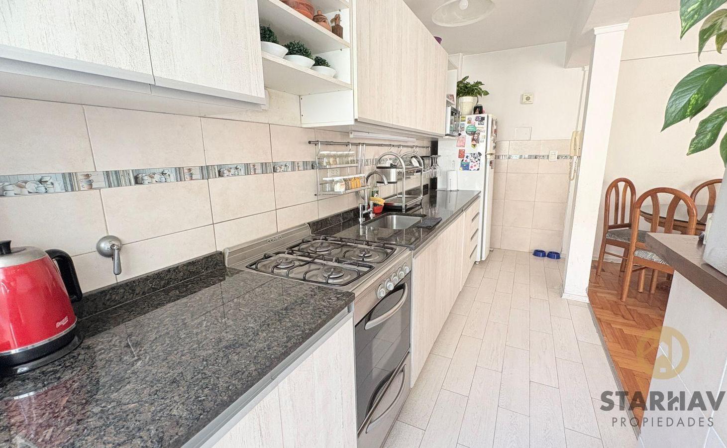 Foto de OPORTUNIDAD - VENTA – 3 AMBIENTES LUMINOSO CON COCINA INTEGRADA ESTILO, imagen 4