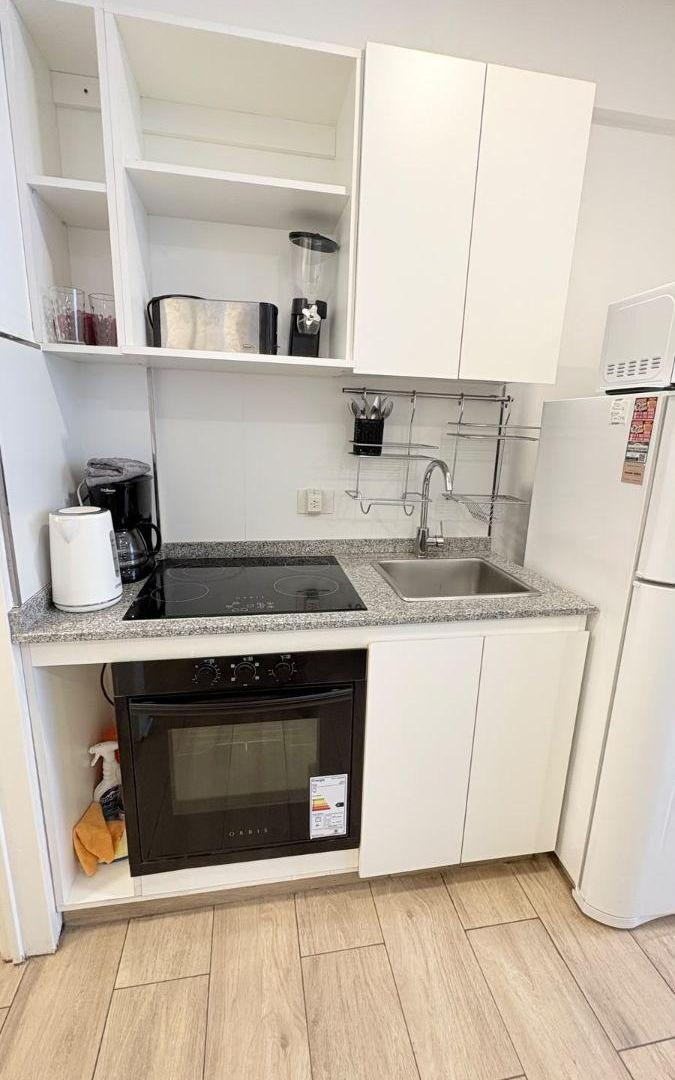 Foto de MONOAMBIENTE EN VENTA – 30 M² – GRAN BALCÓN – PISCINA Y PARRILLA, imagen 3