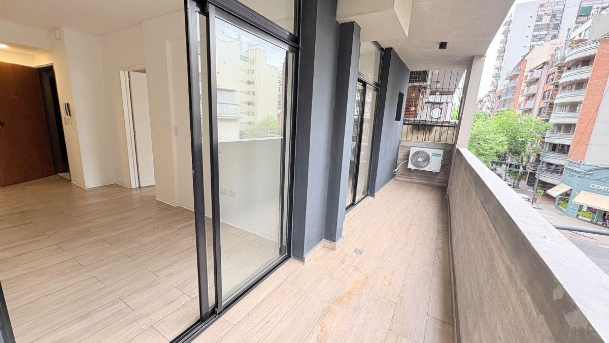 Foto de 2 AMBIENTES EN VENTA – 40 M² – GRAN BALCÓN – PISCINA Y PARRILLA, imagen 2