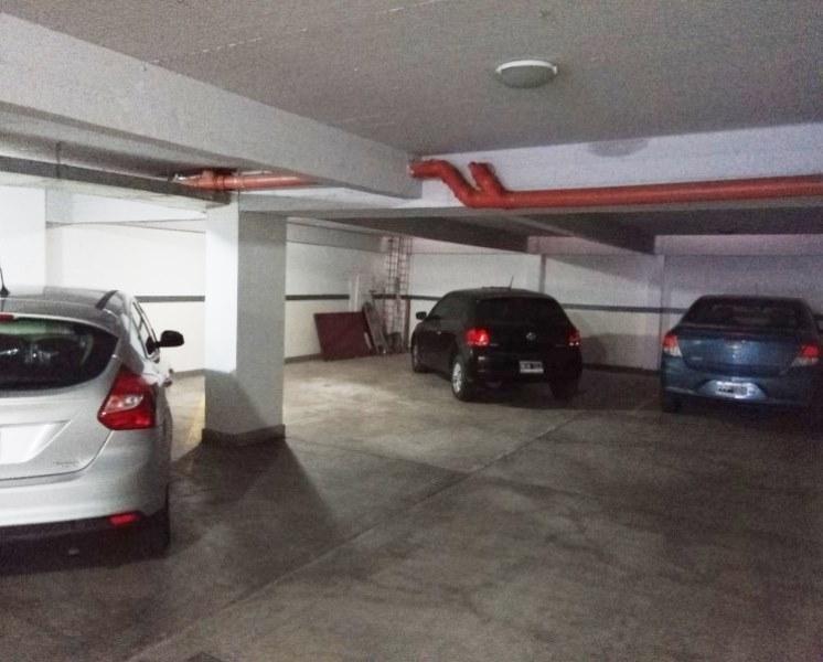 Foto de Venta total de cocheras del edificio + estudio prof., imagen 2