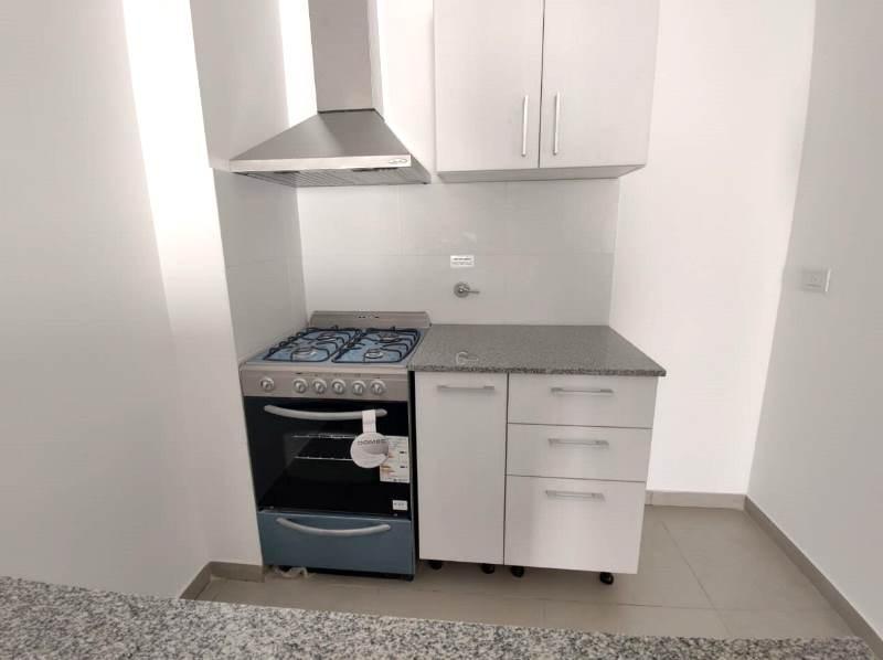 Monoambiente a Estrenar con Patio Apto Profesional. 4