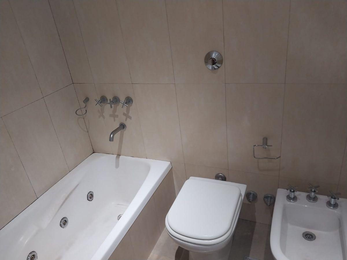Foto de EXCELENTE SEMIPISO DE 2 AMBIENTES CON COCHERA, imagen 4