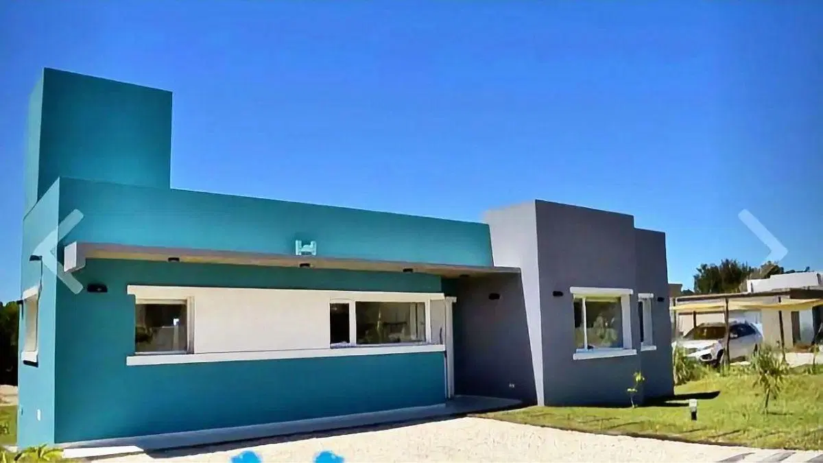 Exclusiva Casa En Venta De 4 Ambientes Con Piscina En Costa Esmeralda 5