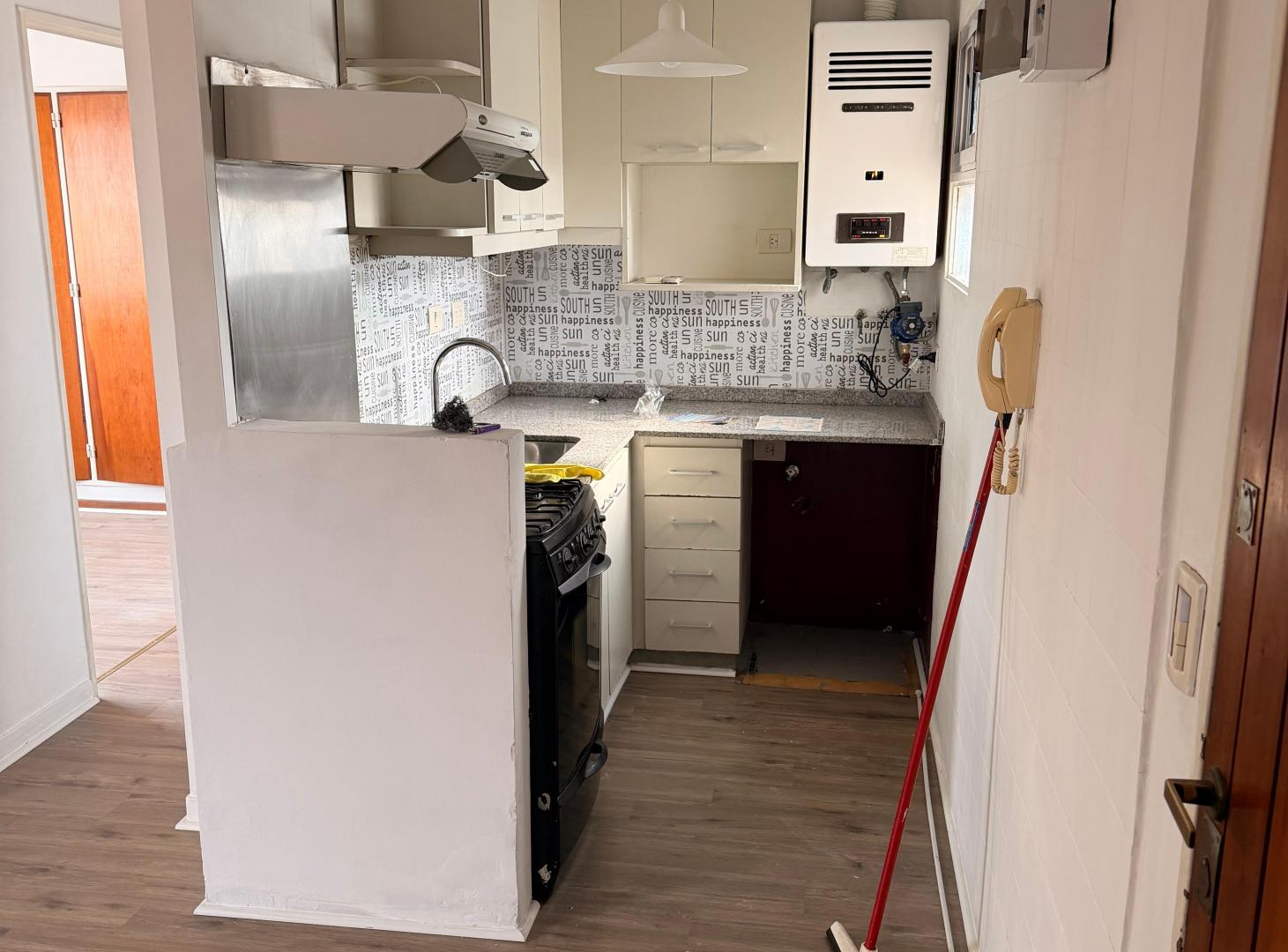 Foto de DEPARTAMENTO 2 AMBIENTES EN ALQUILER – 3 de Febrero 1295, 5° piso, imagen 3