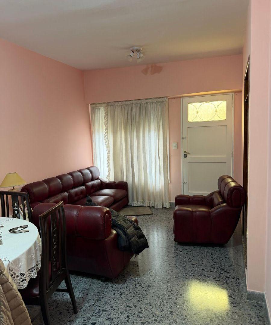 Foto de Encantadora casa 3 ambientes en Béccar con jardín, parrilla y garage, imagen 4