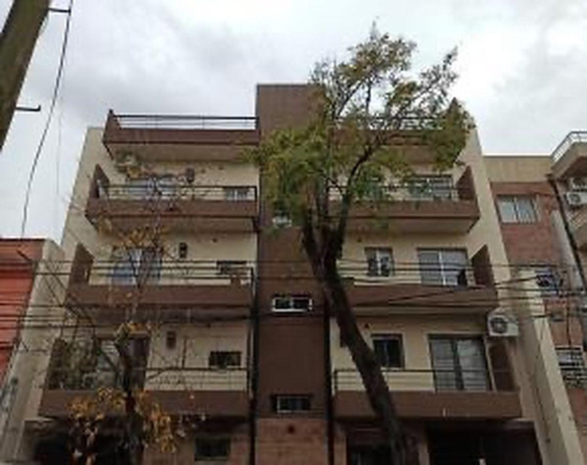 Foto de Departamento 2 ambientes en venta con cochera y balcón – Belgrano 538, imagen 1