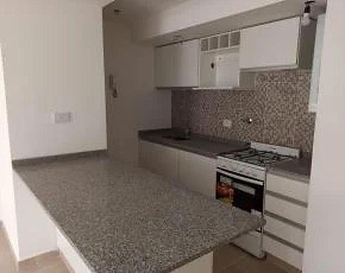 Foto de Departamento 2 ambientes en venta con cochera y balcón – Belgrano 538, imagen 5