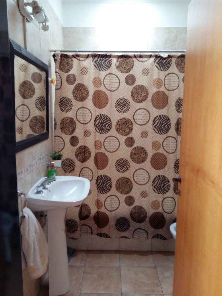 Foto de LOTE CON DOS CASAS CON JARDIN Y COCHERA, imagen 5