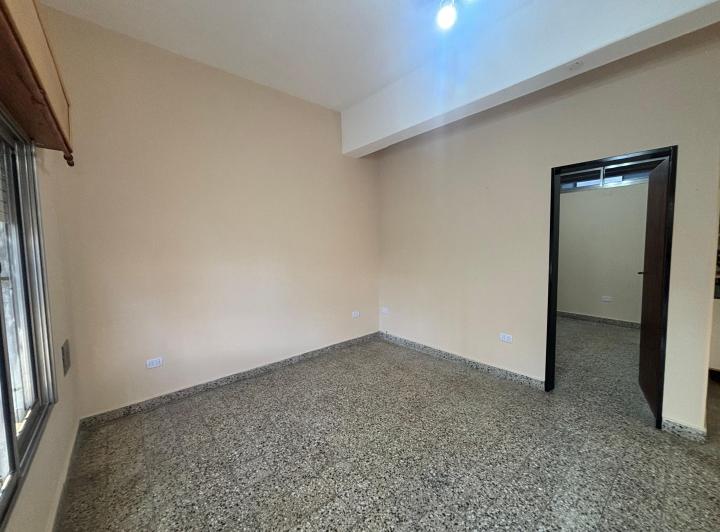 Departamento tipo casa dos ambientes  3