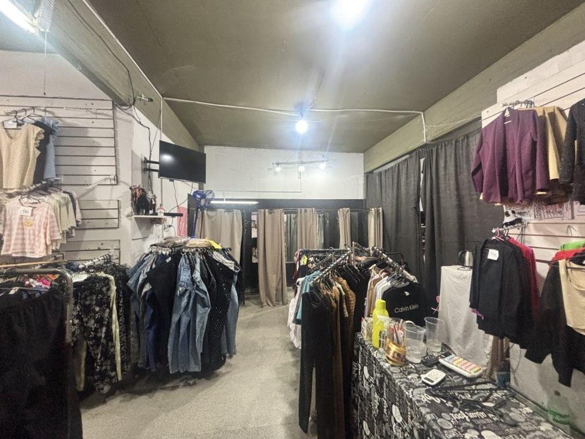 Foto de VENTA DE 3 LOCALES COMERCIALES EN LOTE PROPIO - PLENO CENTRO COMERCIAL, imagen 5