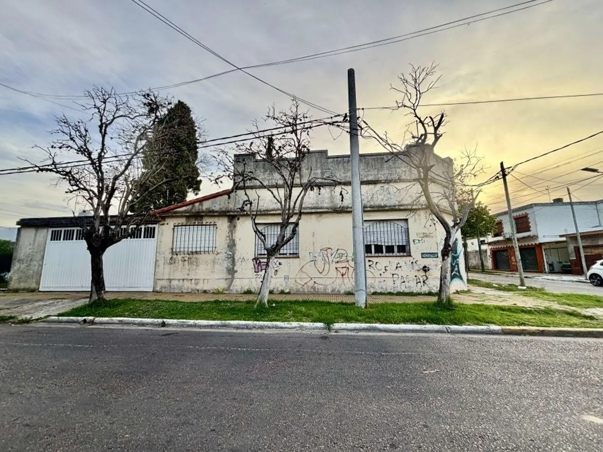 Casa con Amplios Ambientes y Gran Jardín – Excelente Ubicación 2