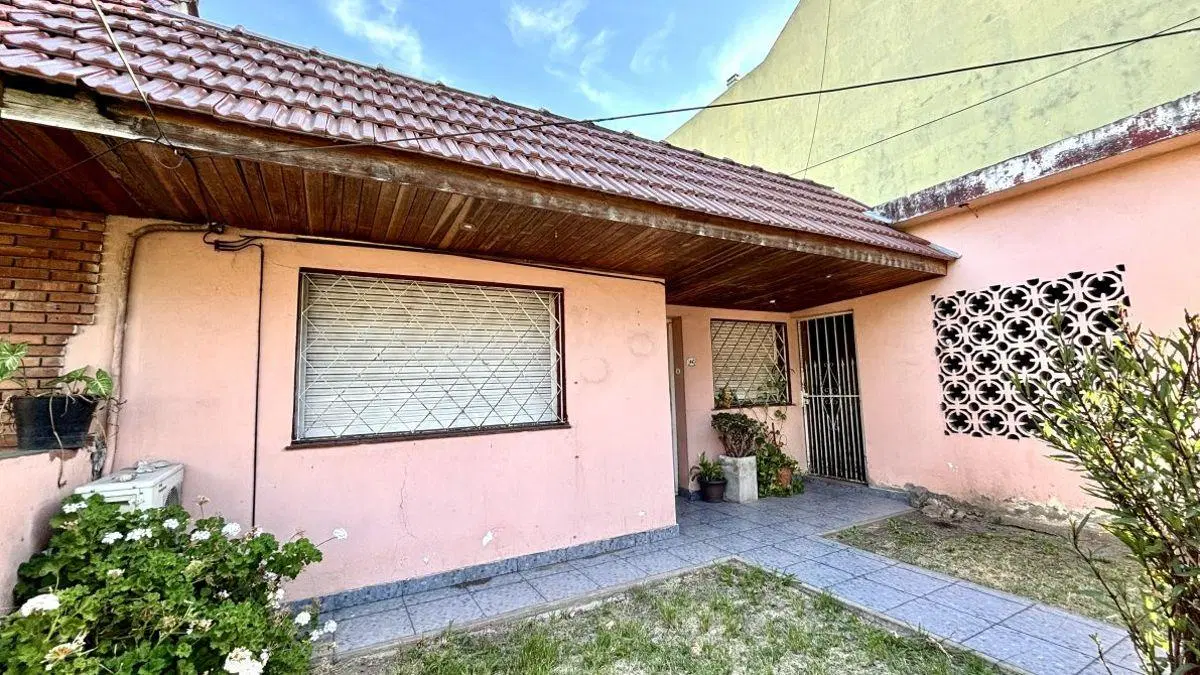 Casa en Venta - Excelente Ubicación y Comodidad 2