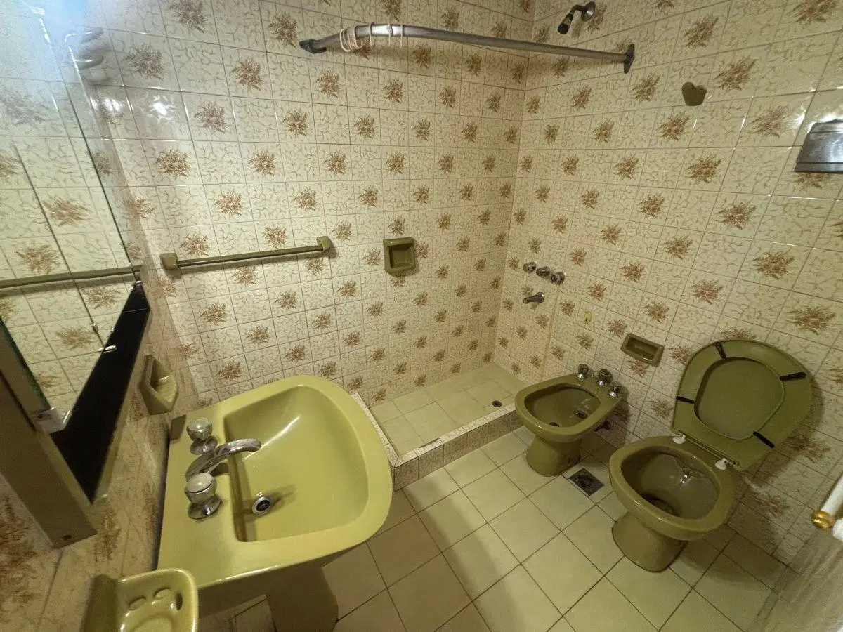Alquiler – Departamento de 2 ambientes en planta alta 3