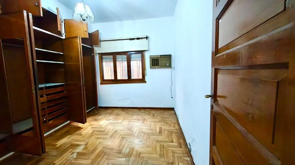 CHALET 4 AMB Jardín y Quincho EN TEMPERLEY ESTE 8