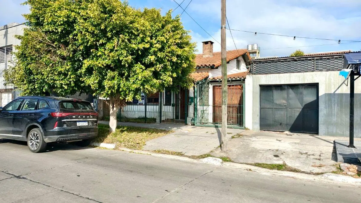 CHALET 4 AMB Jardín y Quincho EN TEMPERLEY ESTE 1