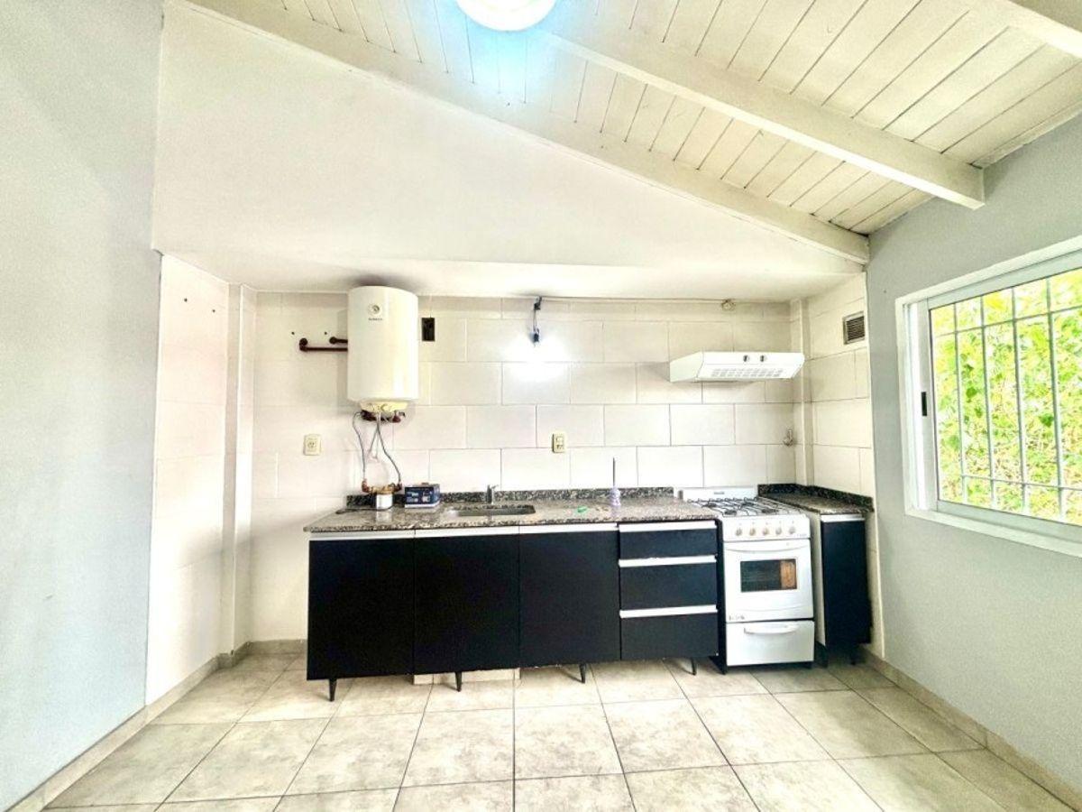 Foto de Amplio Departamento en Planta Alta – Oportunidad con Financiación, imagen 4