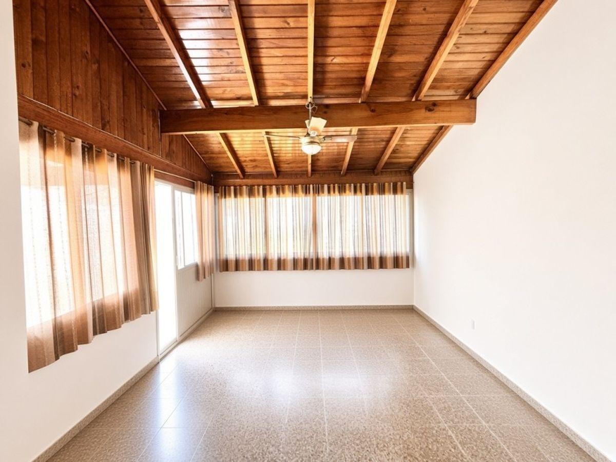 Foto de Casa 3 ambientes con garage, jardin, lote 10x29, imagen 4