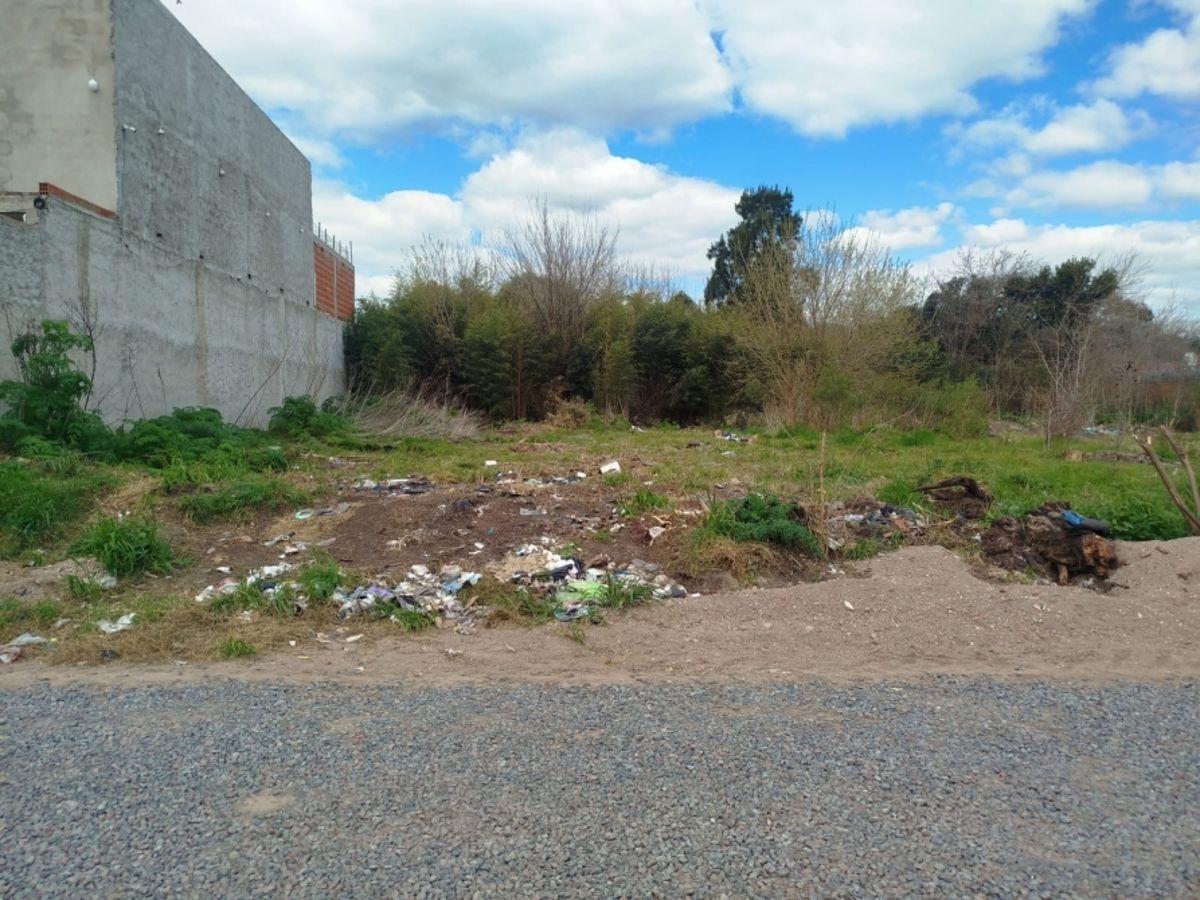 Foto de 3 Lotes en Venta en Longhamps – 1.840 m² Totales – Escritura, imagen 4