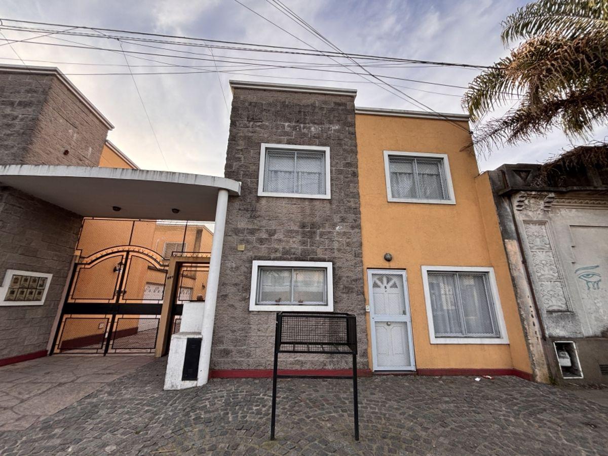Foto de Dúplex de 3 ambientes en venta sobre 9 de Julio – Sin expensas, imagen 1