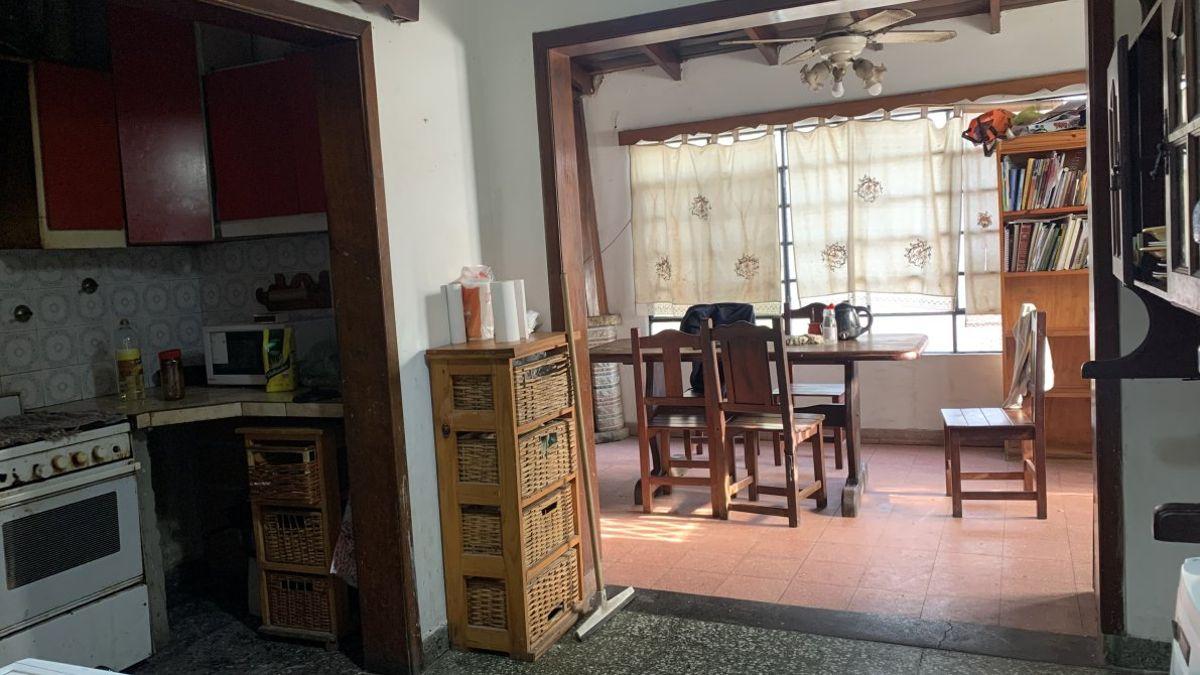 Foto de Chalet con dos viviendas en Lomas de Zamora, imagen 3