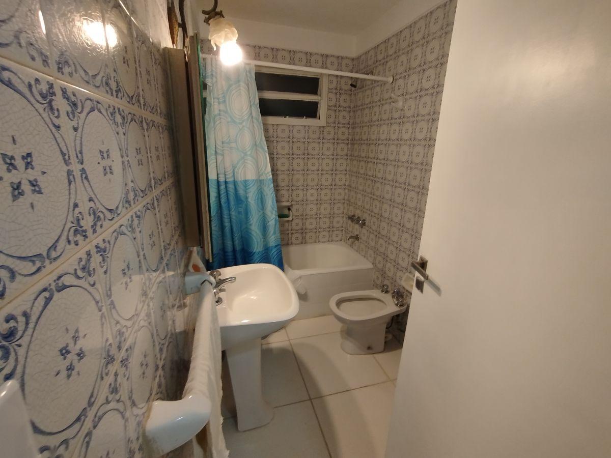 Foto de Junín y French - AMPLIO 2 ambientes, cocina grande, imagen 5