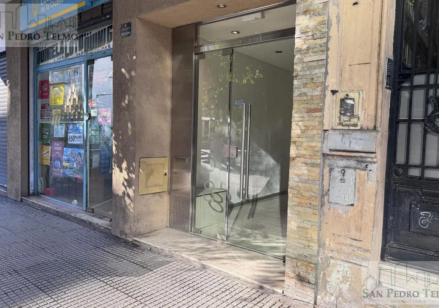 Departamento de 2 ambientes con Patio 2