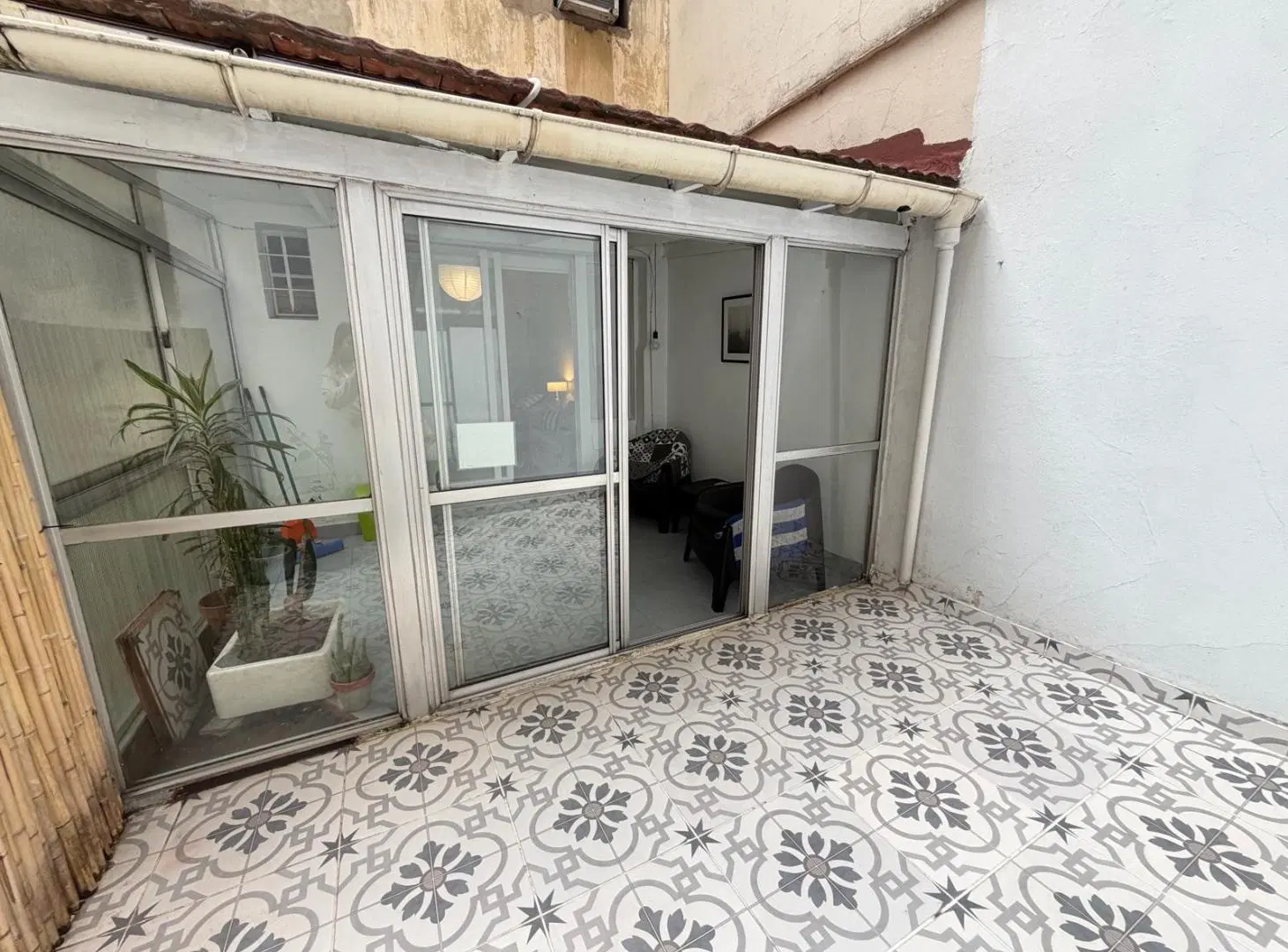 Esmeralda y Paraguay - Ambiente y medio con patio - Venta -  Retiro - Ideal Airbnb 4