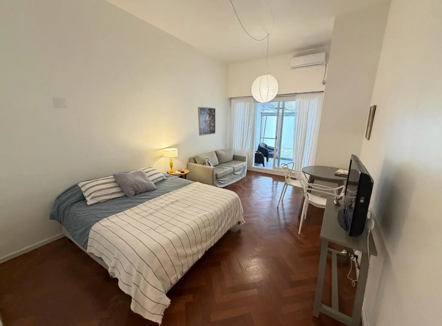 Esmeralda y Paraguay - Ambiente y medio con patio - Venta -  Retiro - Ideal Airbnb 5