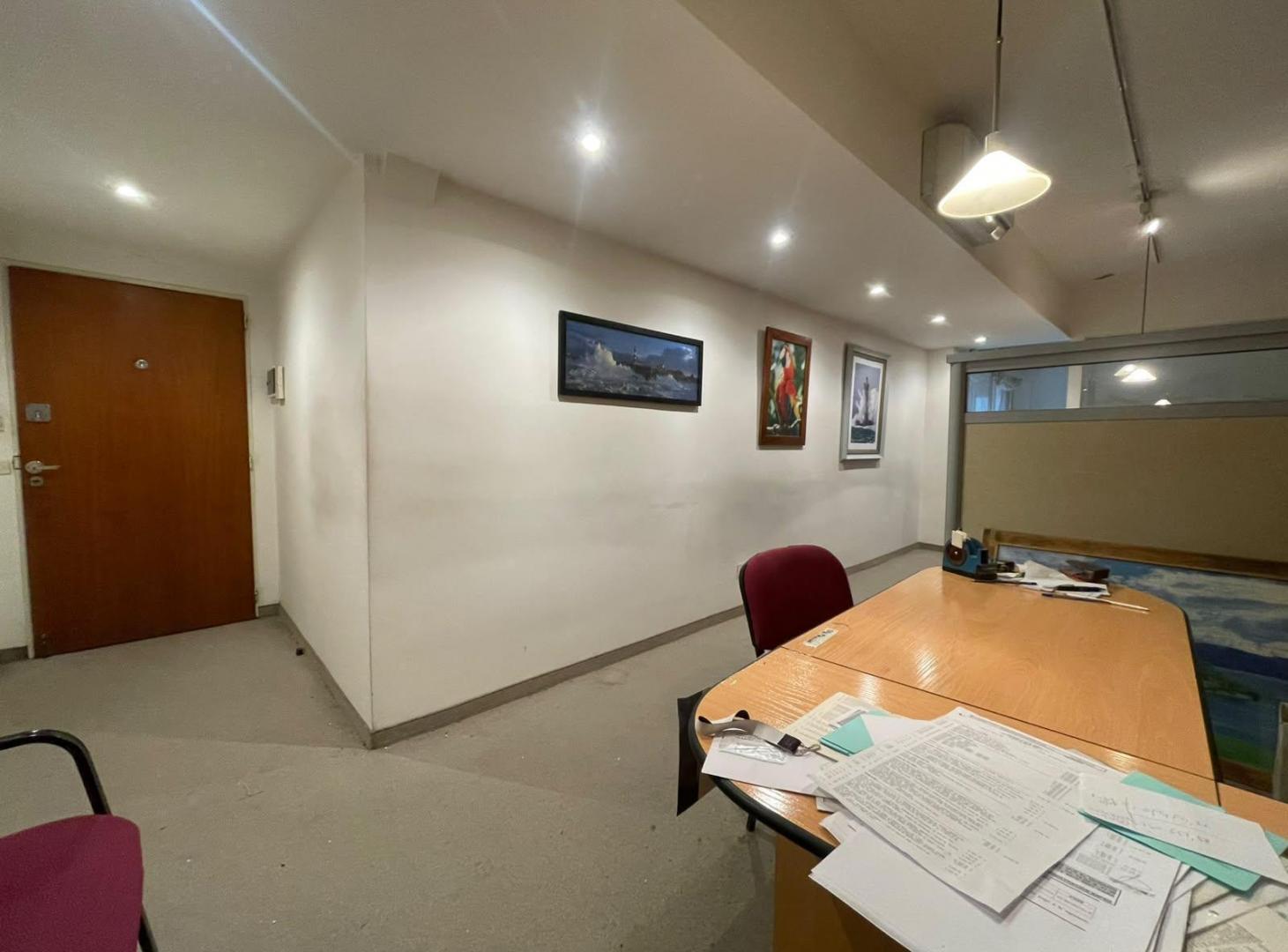 Foto de Marcelo T. de Alvear y Talcahuano - 2 amb - Oficina - Venta o Alquiler - Recoleta, imagen 2