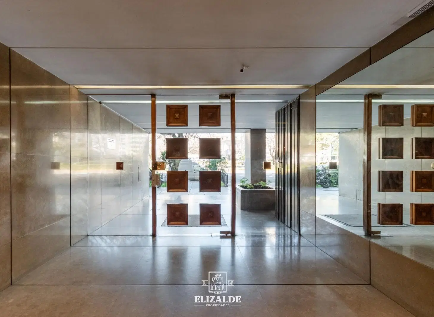 Carlos Pellegrini y Juncal - 3 dor y escr - c/dependencia - Venta - Retiro 2