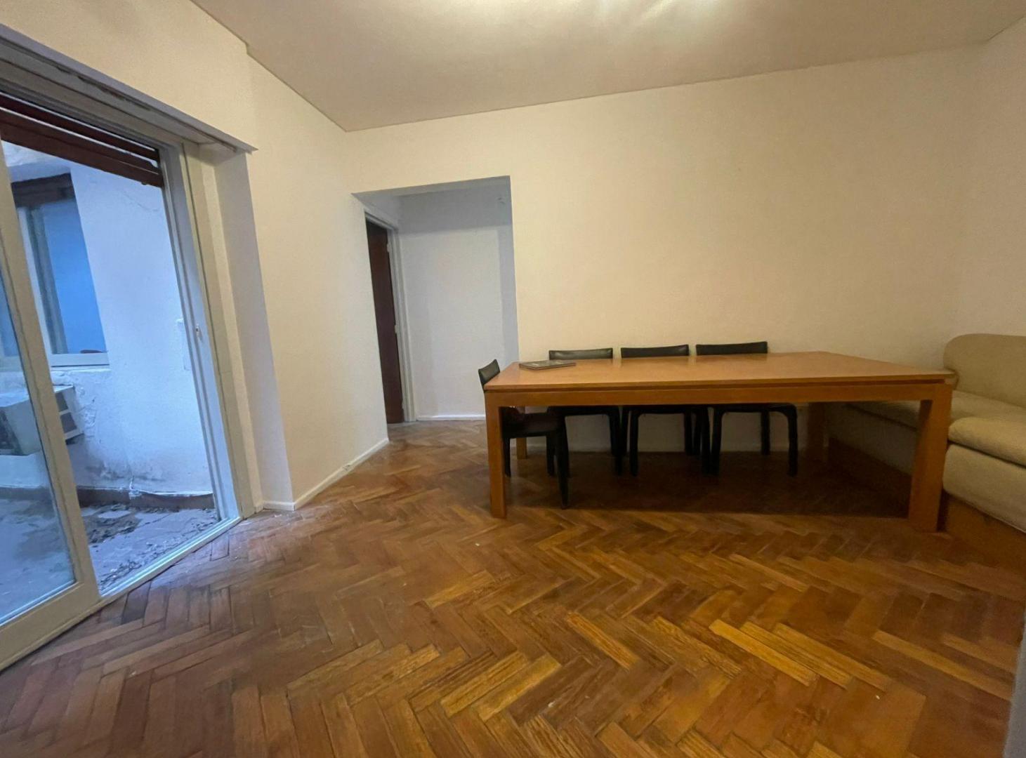 Foto de Arenales y Suipacha - 2 Amb con Patio - Retiro, imagen 2