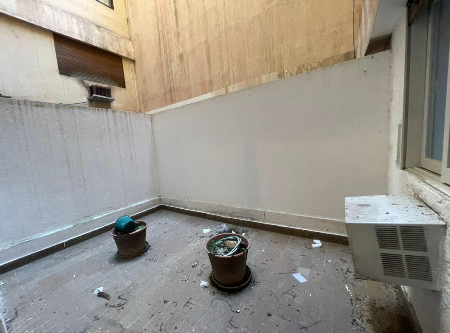 Foto de Arenales y Suipacha - 2 Amb con Patio - Retiro, imagen 3