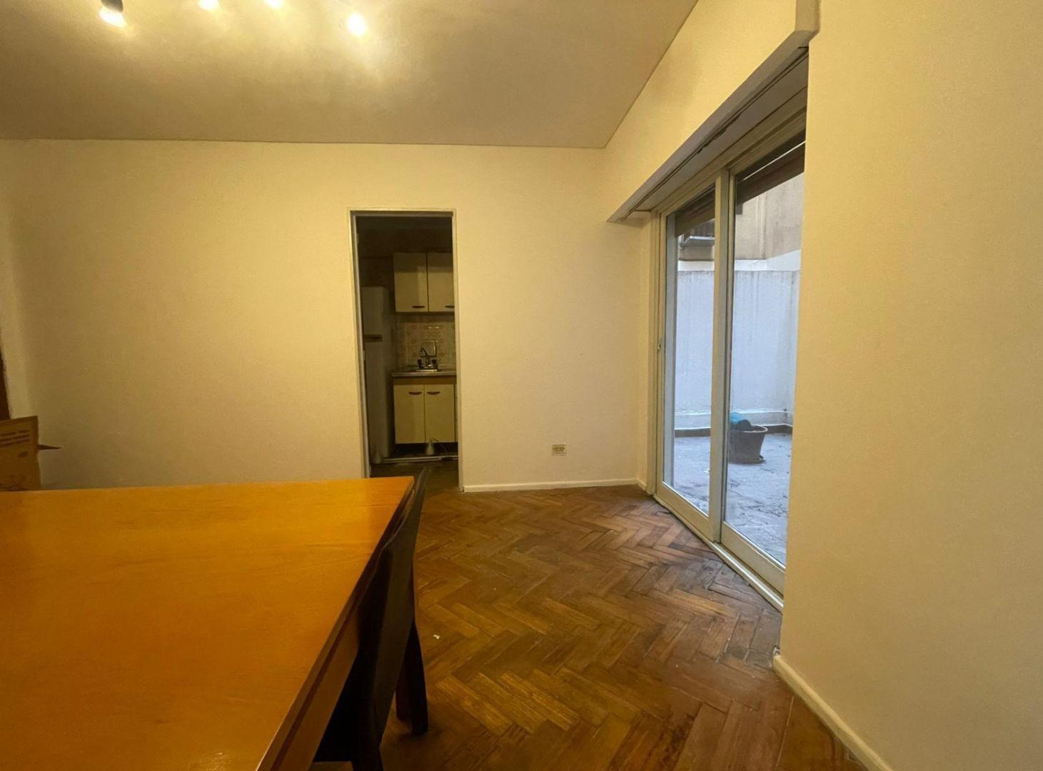 Foto de Arenales y Suipacha - 2 Amb con Patio - Retiro, imagen 4