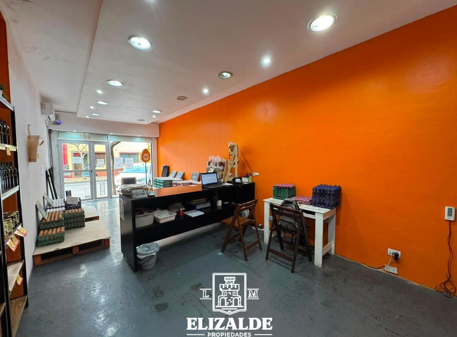 Foto de Constitucion y Ayacucho - Local amplio en venta con buena renta - Venta, imagen 3