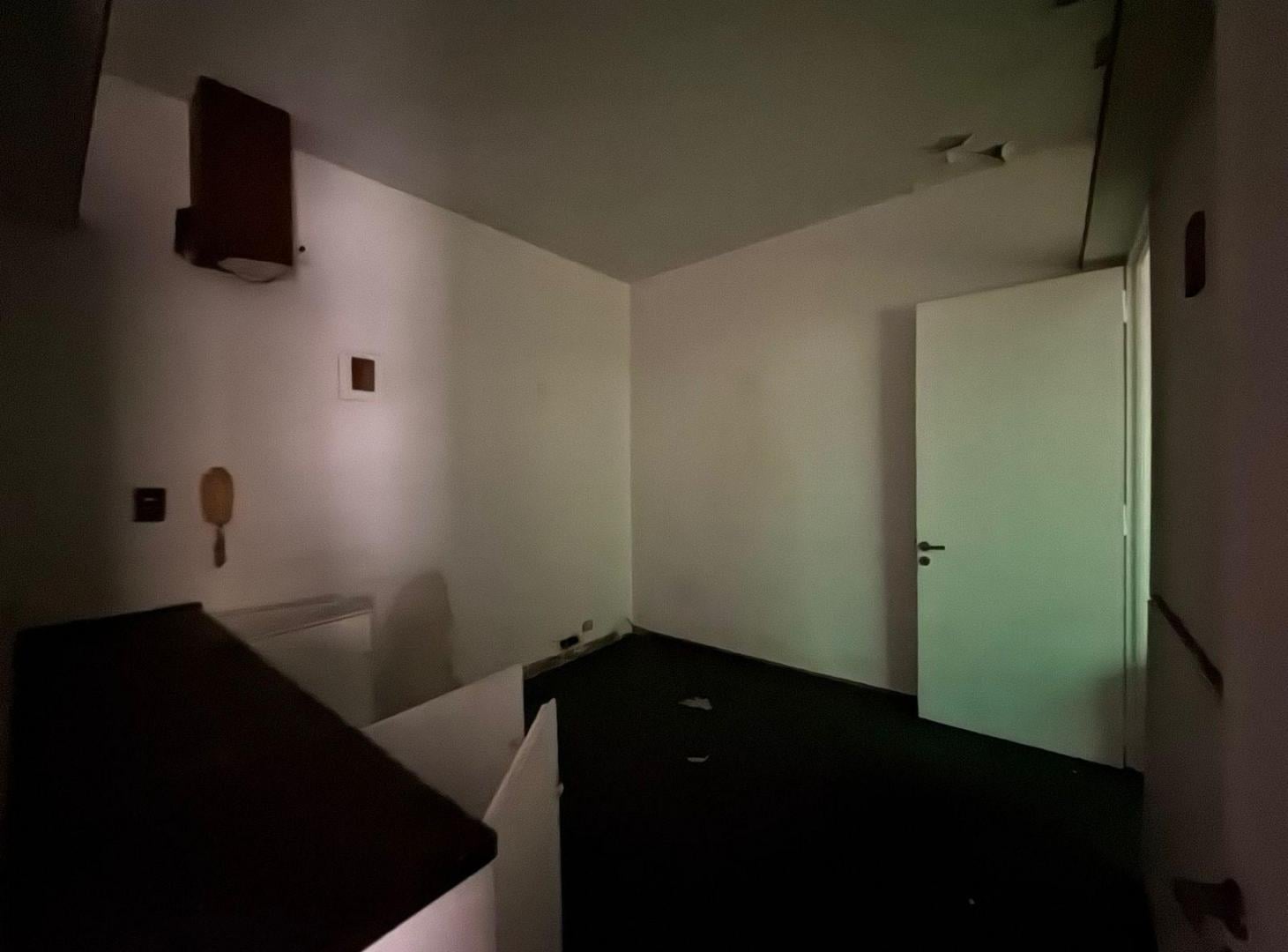 Foto de Chacabuco y Hipolito Yrigoyen - Ideal Flipping - 2/3 amb con patio, imagen 4
