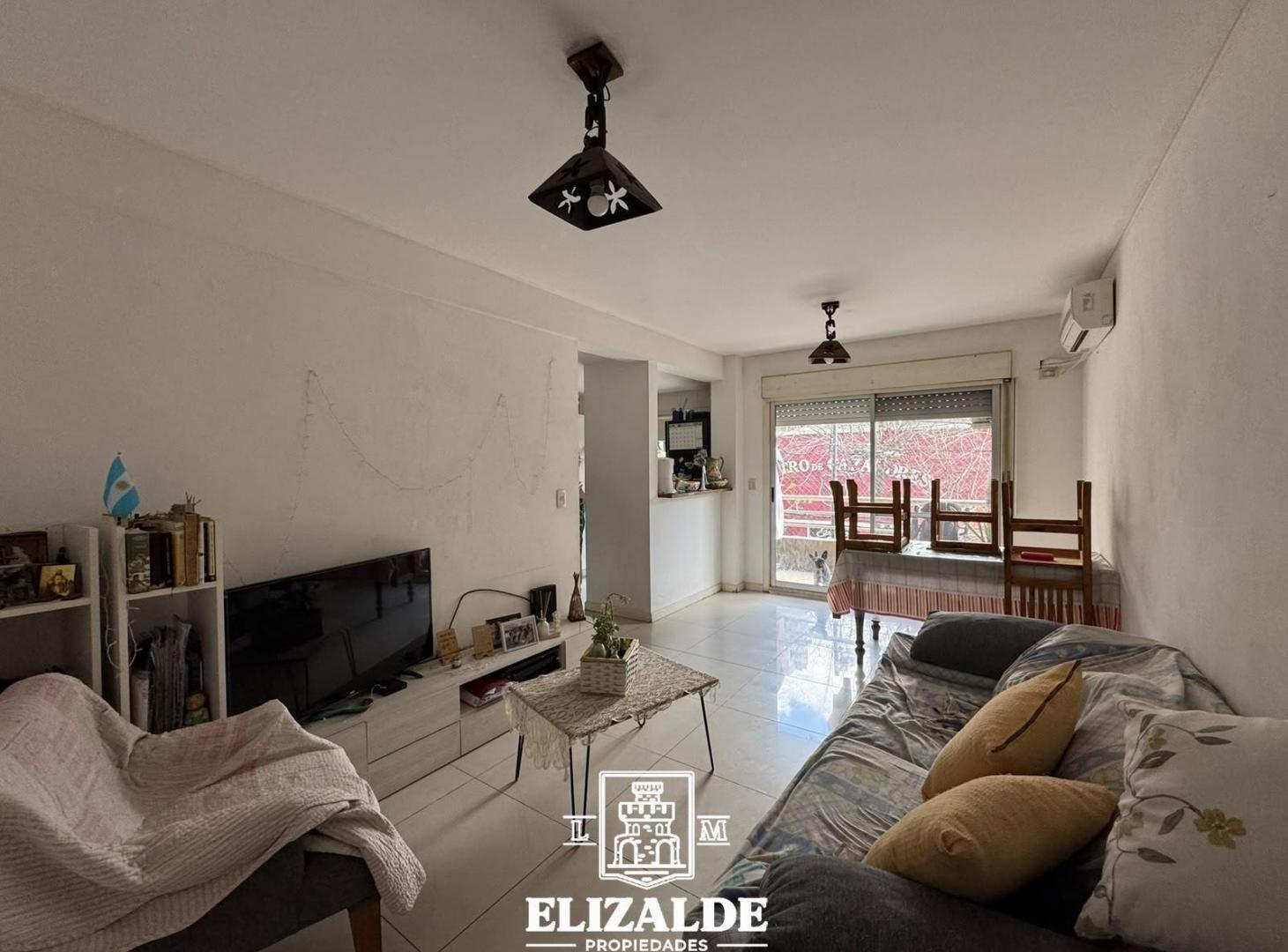 Foto de Ayacucho y Av. Peron - 3 amb muy luminoso - Venta, imagen 3