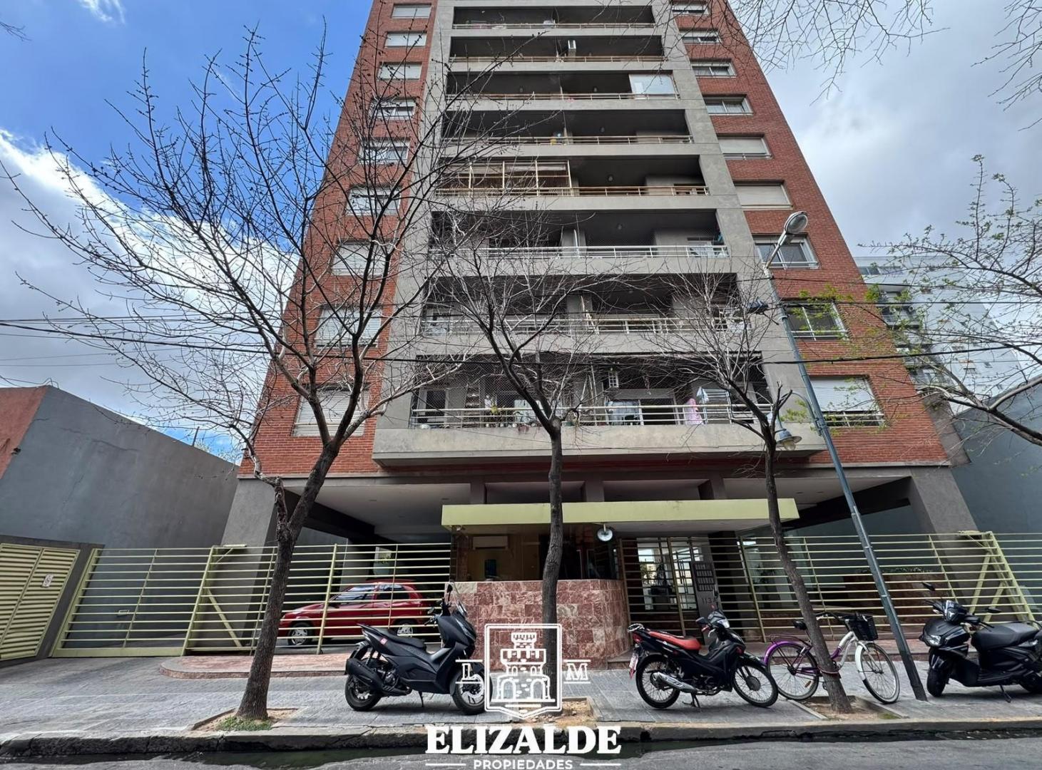 Foto de Ayacucho y Av. Peron - 3 amb muy luminoso - Venta, imagen 1