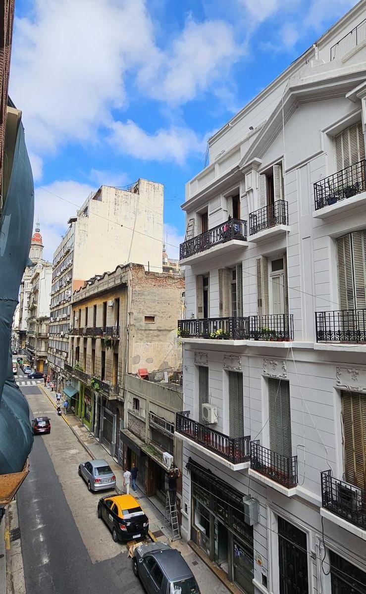 Uruguay 100 Piso 2do - 4 Amb - San Nicolás 1