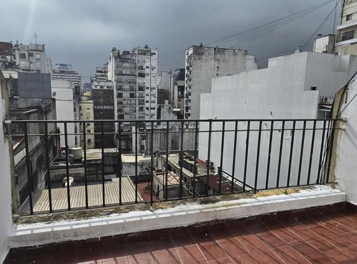 Viamonte 1800 piso 9 - Monoambiente - Terraza 2