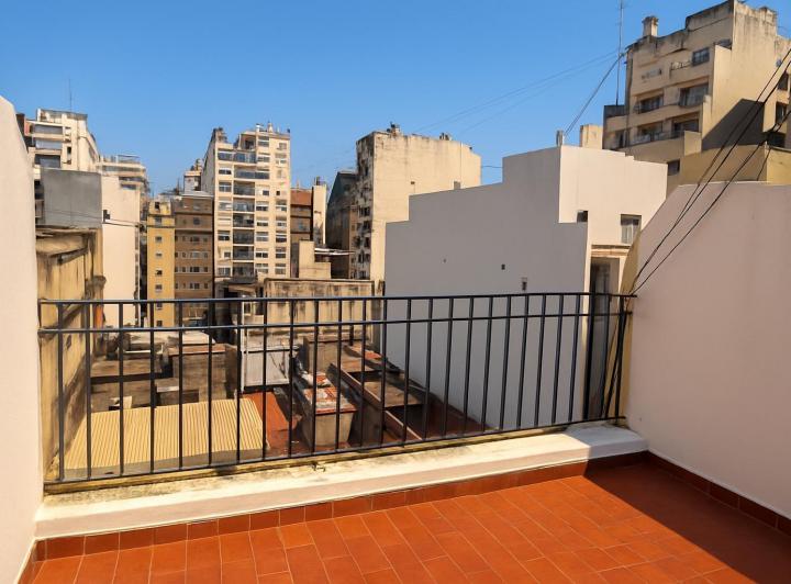 Viamonte 1800 piso 9 - Monoambiente - Terraza 3