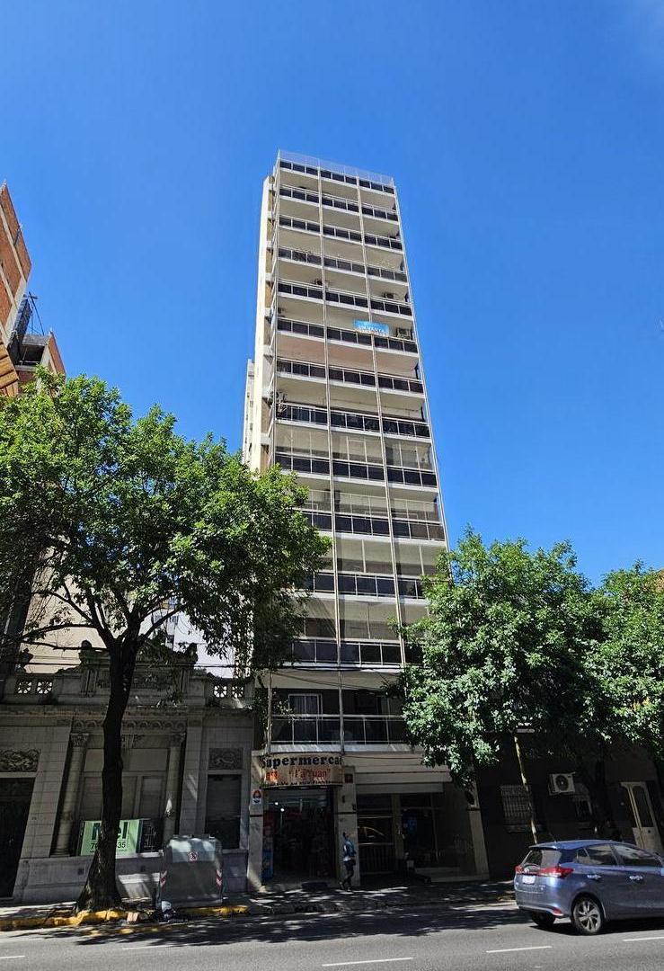 Av. Cordoba 3400 - Almagro - Vta