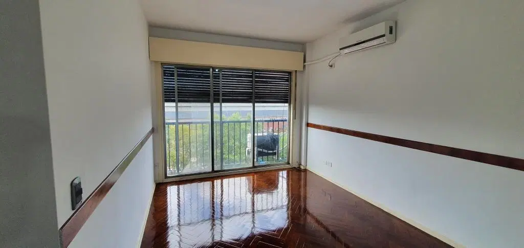 Av. Del Libertador 250 - Departamento - Retiro 5