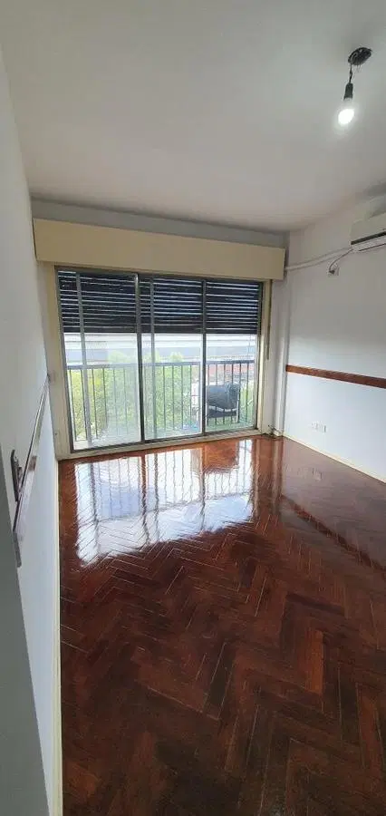 Av. Del Libertador 250 - Departamento - Retiro 4