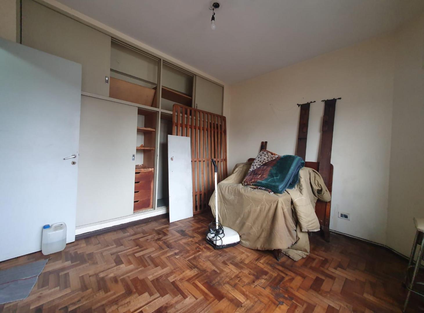 Foto de Departamento Pareja al 2100 esquina a la calle con balcón, imagen 3