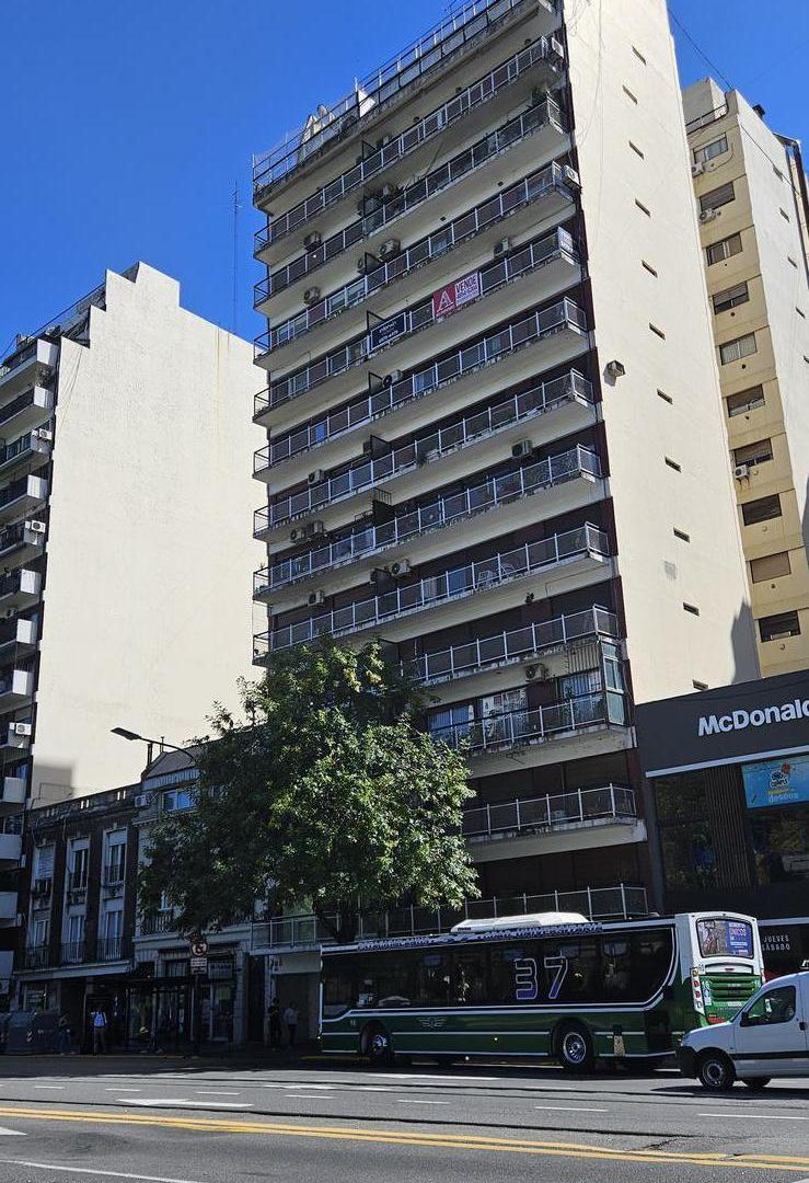 Foto de Las Heras 3200 piso 12 - 3 Amb con Balcón, imagen 3