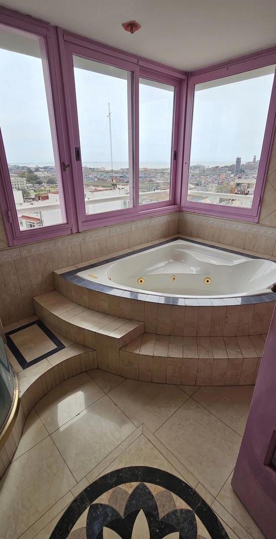 Foto de Ayacucho 2100 - Triplex - Pileta - Terraza, imagen 3