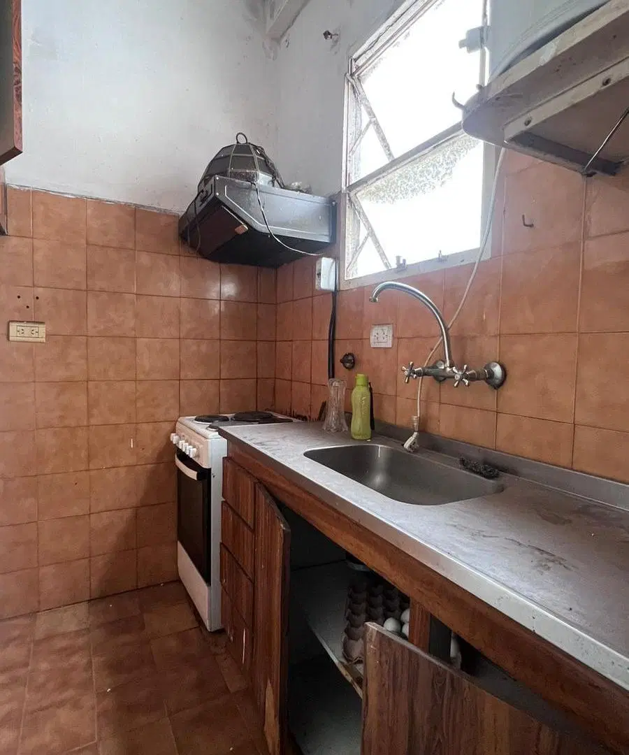2 Ambientes En Caballito | Bajas Expensas | A Reciclar | Excelente Ubicacion 3